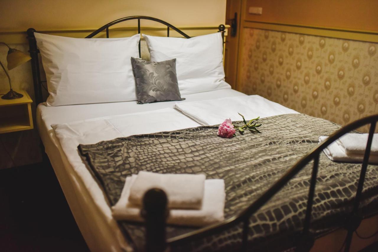 Zamek Kamenny Dvur Hotel Kynsperk nad Ohri Eksteriør billede