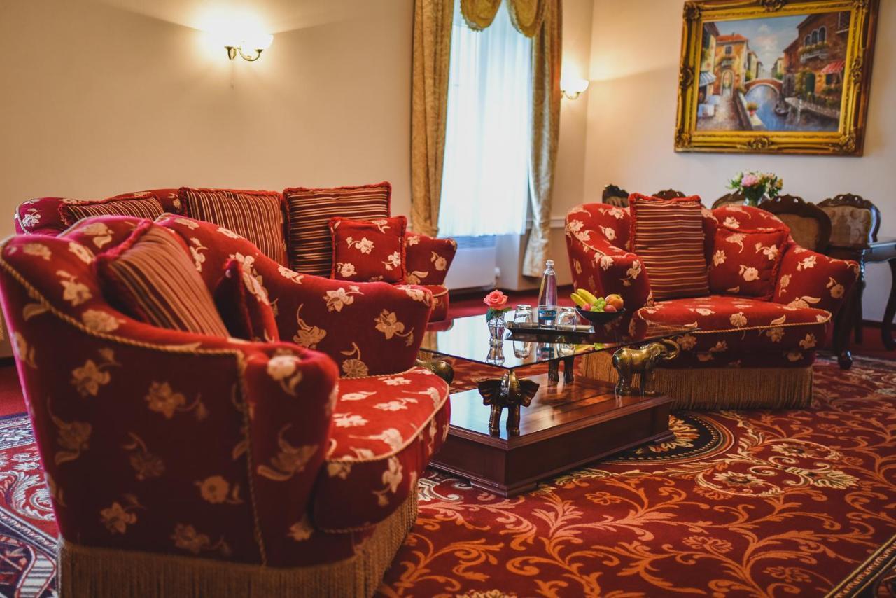 Zamek Kamenny Dvur Hotel Kynsperk nad Ohri Eksteriør billede