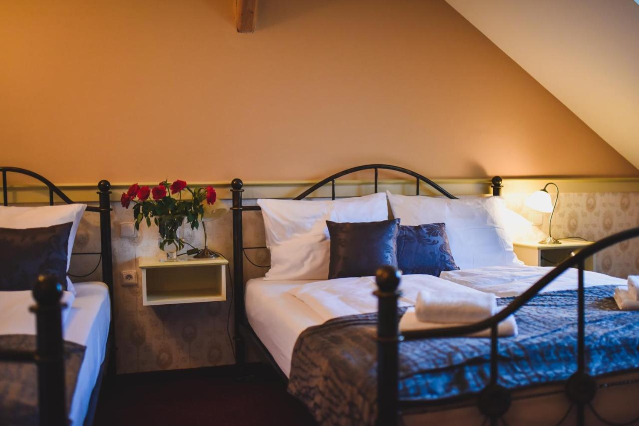 Zamek Kamenny Dvur Hotel Kynsperk nad Ohri Eksteriør billede