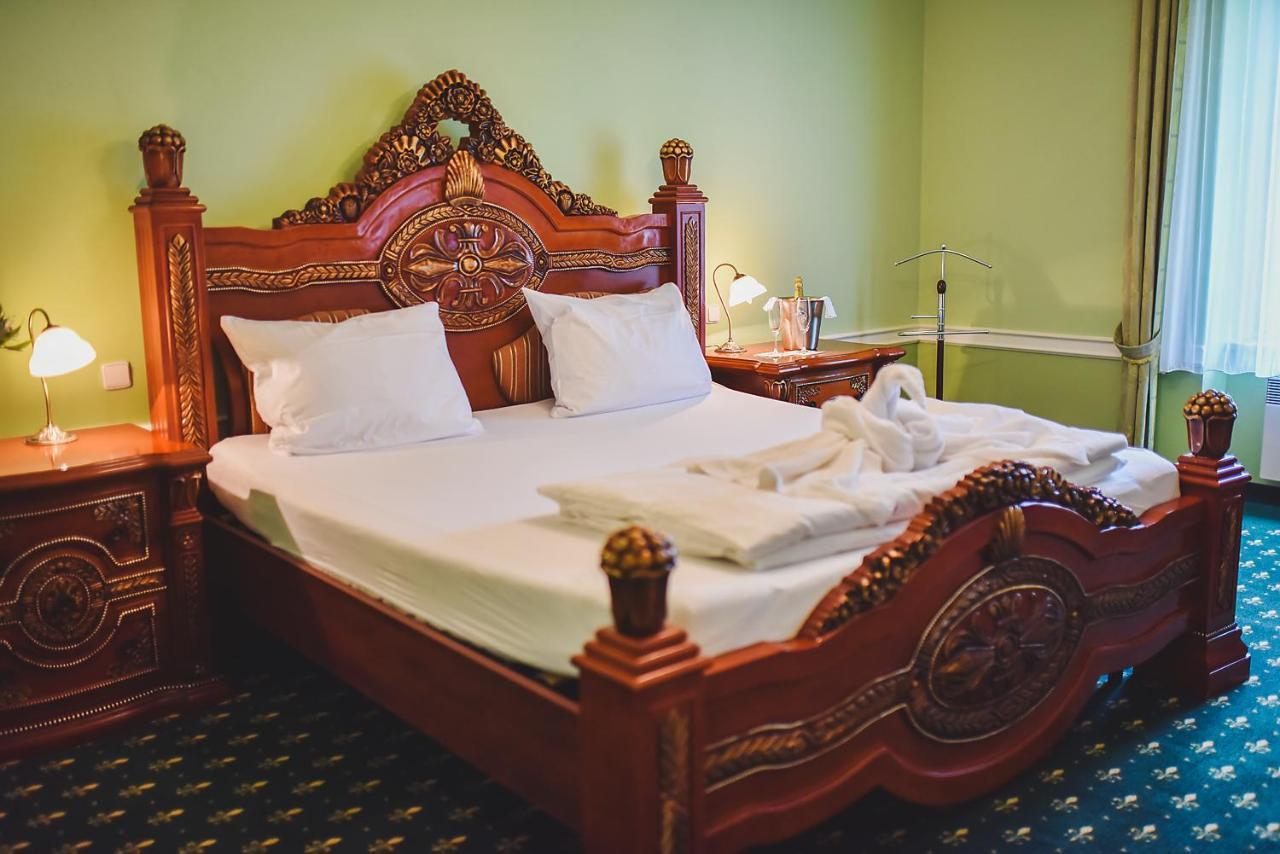 Zamek Kamenny Dvur Hotel Kynsperk nad Ohri Eksteriør billede