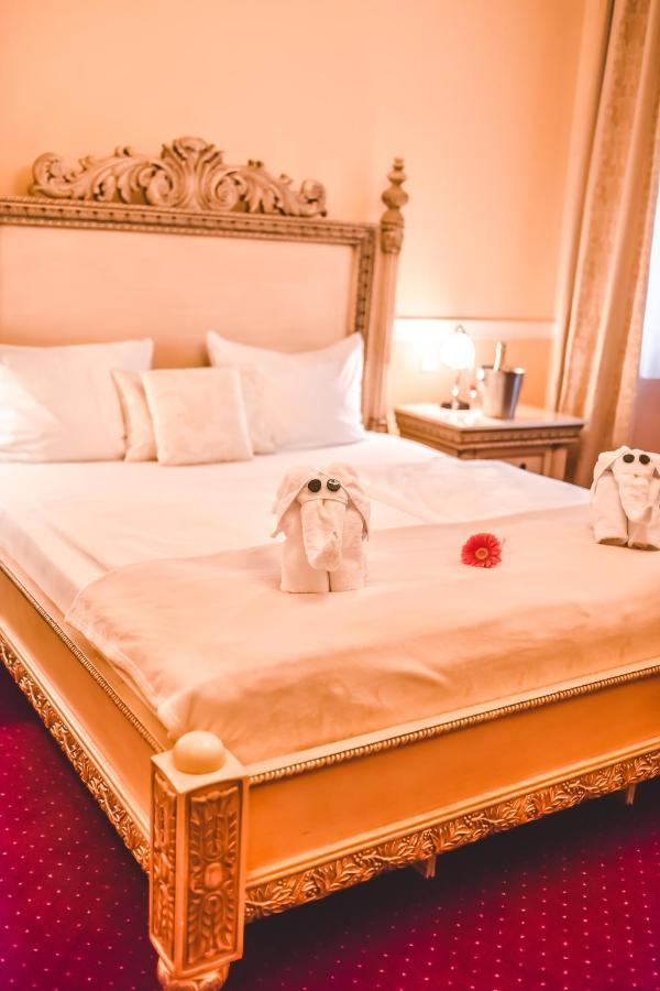 Zamek Kamenny Dvur Hotel Kynsperk nad Ohri Eksteriør billede