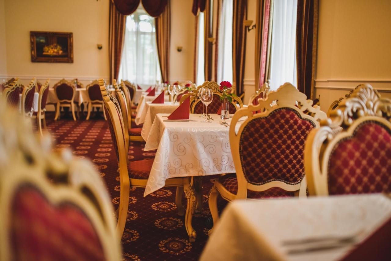 Zamek Kamenny Dvur Hotel Kynsperk nad Ohri Eksteriør billede