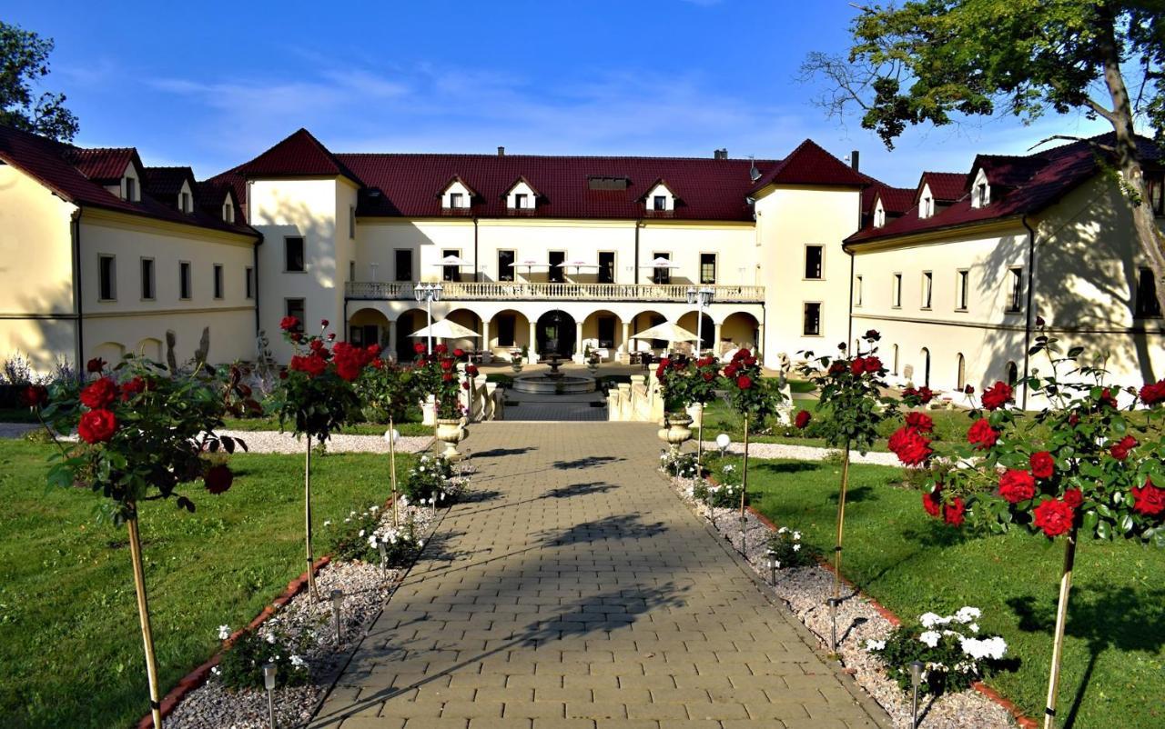Zamek Kamenny Dvur Hotel Kynsperk nad Ohri Eksteriør billede
